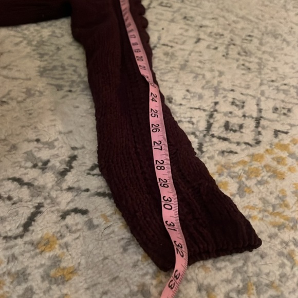 Large Azur Knitted Plum Sweater.  New without Tags. - Picture 8 of 10